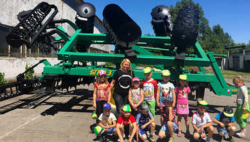 School excursion to the "Galeschina Mashzavod" plant